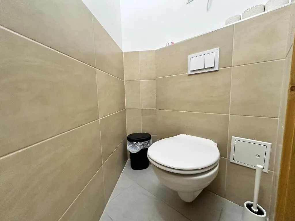 Prime Suites Near Schoenbrunn Castle Vienna Apartment