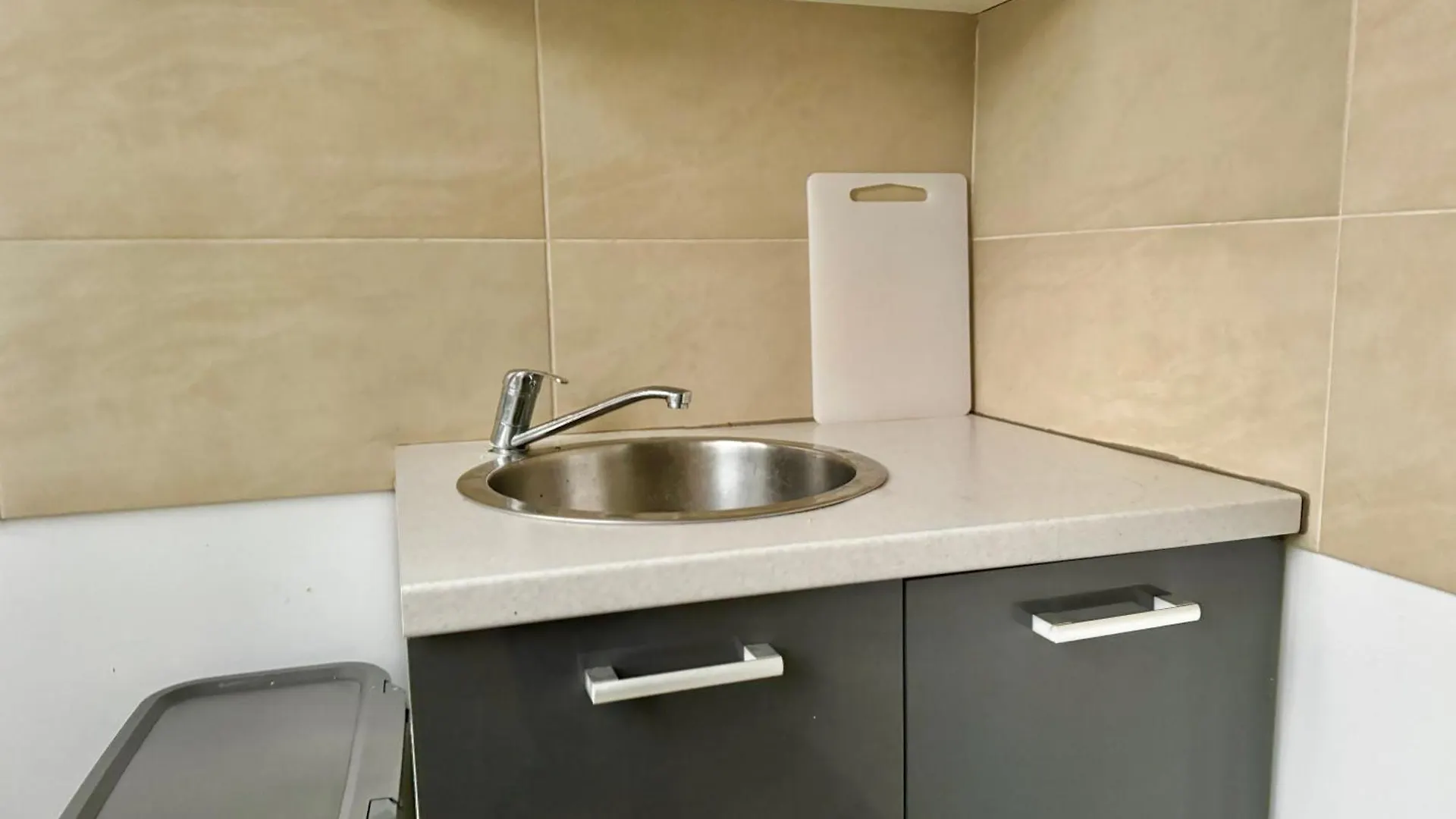 Prime Suites Near Schoenbrunn Castle Vienna Apartment