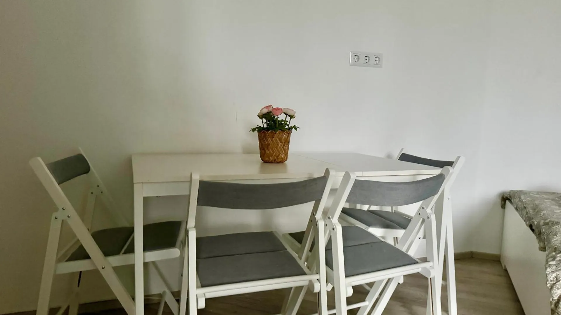 Prime Suites Near Schoenbrunn Castle Vienna 0*,  Austria